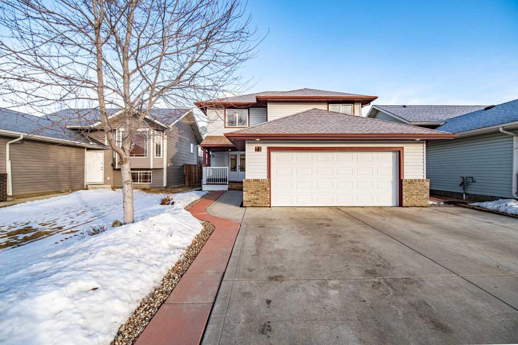 Photo of 71 Kind Close, Red Deer, AB T4P 0A6 (MLS # A2291875)
