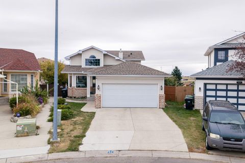 169 Coral Sands Terrace NE Calgary AB T3J 3J4