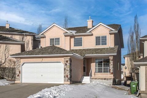 110 Hampstead Rise NW Calgary AB T3A 6B5