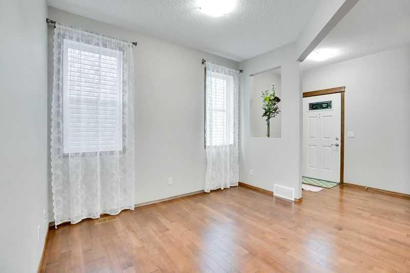 117 Walden Square SE