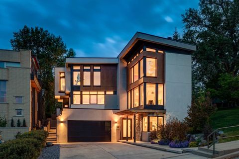 Photo of 1119 15 Street NW, Calgary, AB T2N 2B5 (MLS # A2320373)