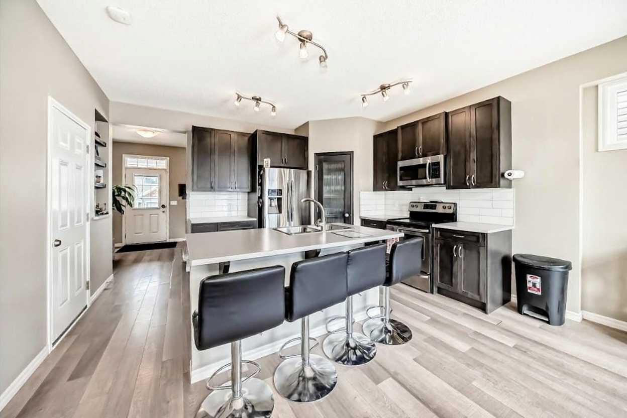 179 River Heights Crescent