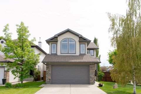 Photo of 117 Tuscany Ridge Mews NW, Calgary, AB T3L 3B7 (MLS # A2234459) Photo of 117 Tuscany Ridge Mews NW, Calgary, AB T3L 3B7 (MLS # A2234459)