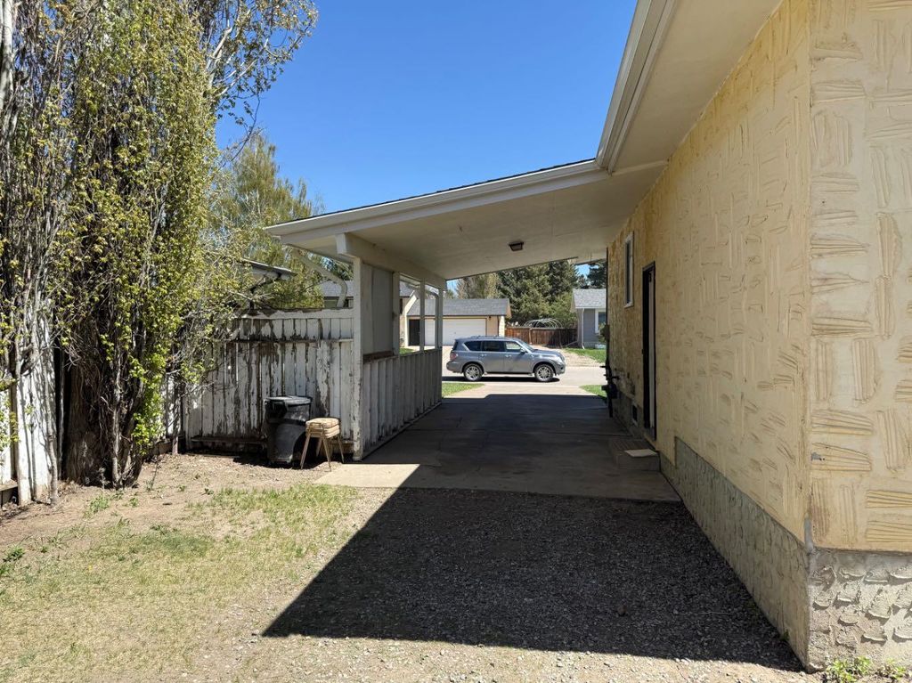 Photo of 232 RUBIE Crescent, Nobleford, AB T0L 1S0 (MLS # A2310619)