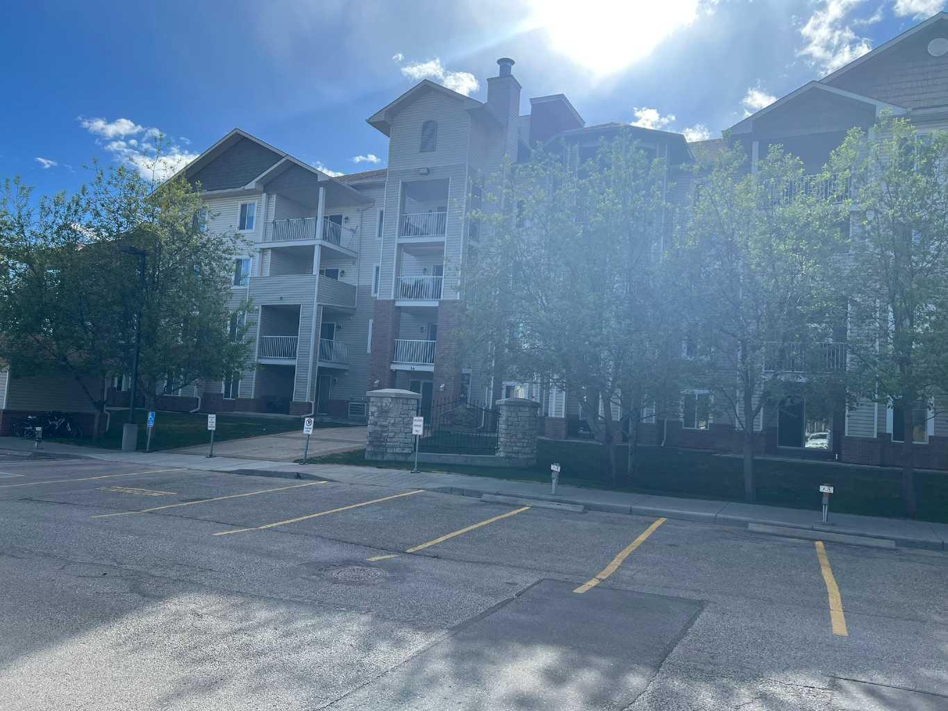 16 Country Village Bay NE 408