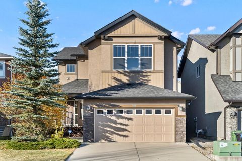 508 Everbrook Way SW Calgary AB T2Y 0J2