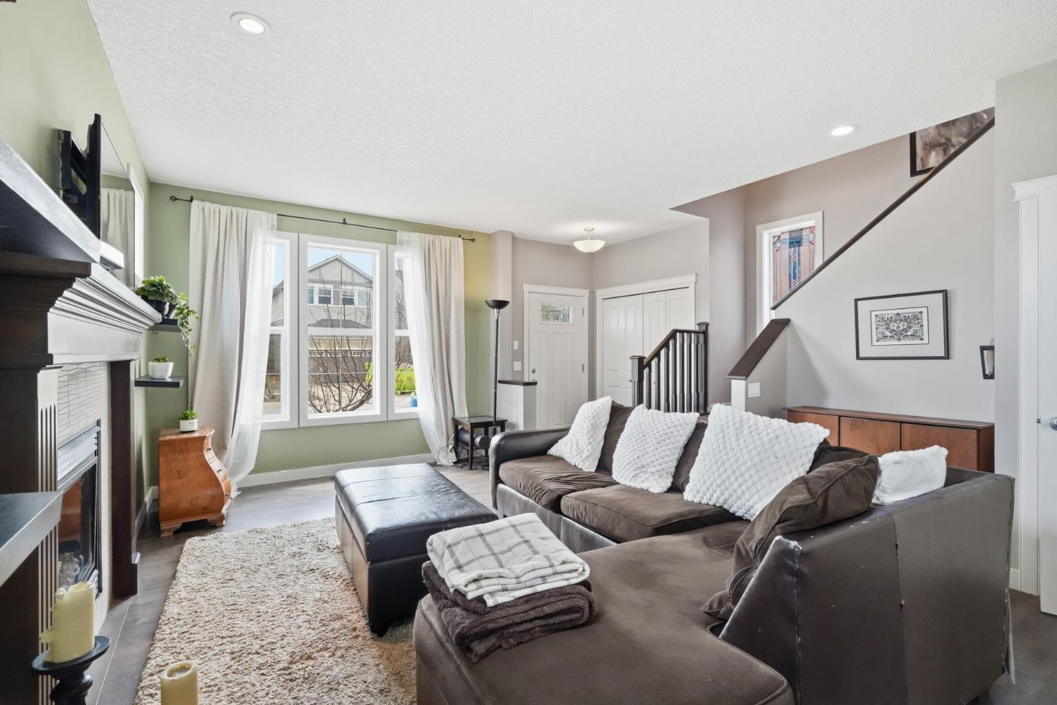42 Sage Hill Green NW