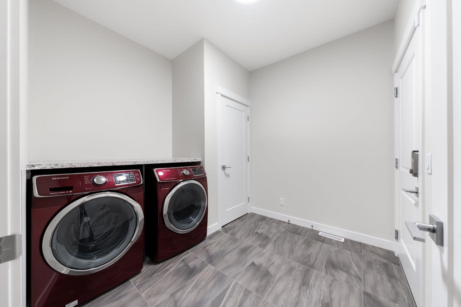 31 Sierra Morena Manor SW