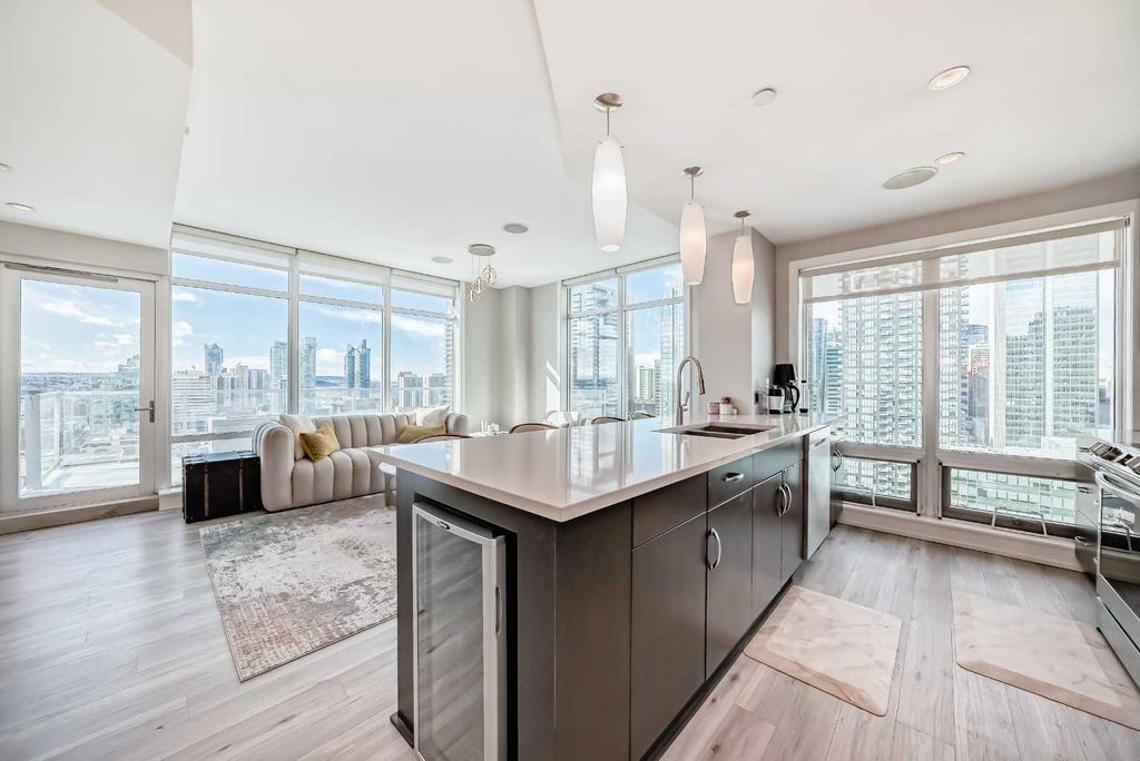 Photo of 530 12 Avenue SW #1802, Calgary, AB T2R 0B1 (MLS # A2288929)