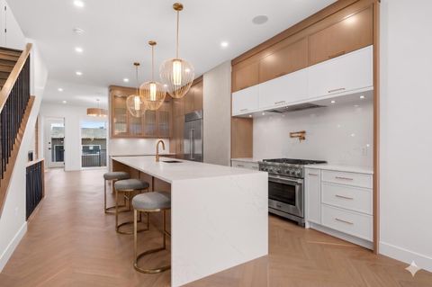 Photo of 5104 21 Avenue NW, Calgary, AB T3B 0X4 (MLS # A2301865)