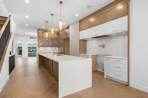 Photo of 5104 21 Avenue NW, Calgary, AB T3B 0X4 (MLS # A2301865)