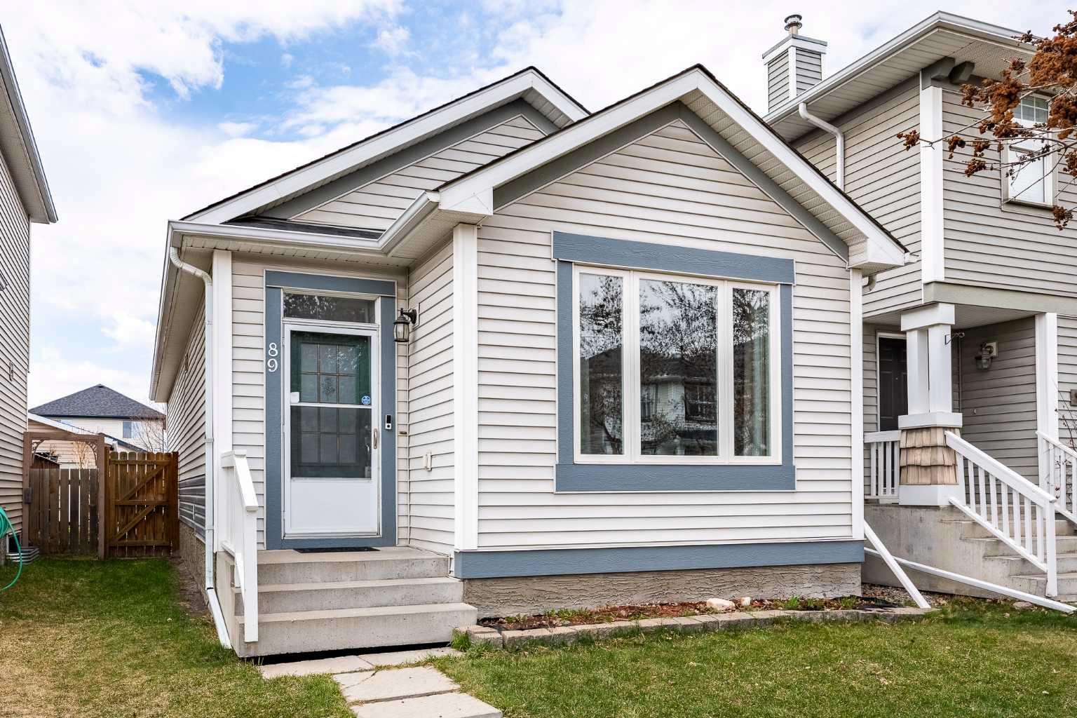 89 Prestwick Way SE