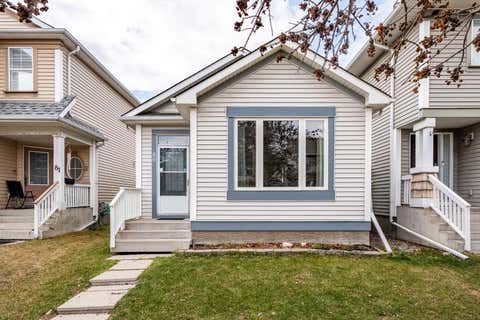 Photo of 89 Prestwick Way SE, Calgary, AB T2Z 3W7 (MLS # A2299240)