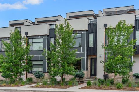 Photo of 3252 18 Street SW, Calgary, AB T2T 1W2 (MLS # A2321681)