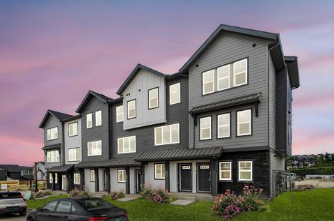 2231 81st Street SW 131 Calgary AB T3H 3V8