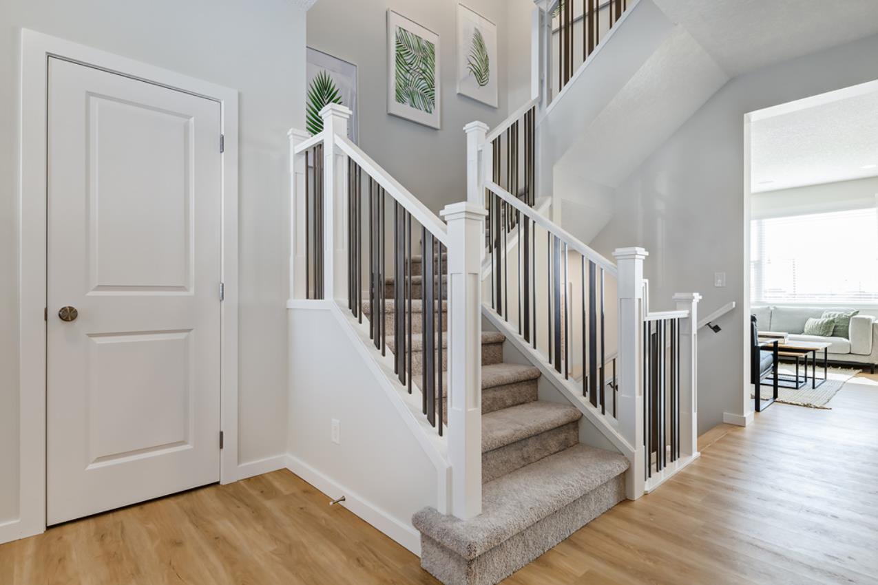 79 Creekside Rise SW
