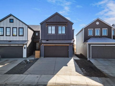 Photo of 66 Savoy Landing SE, Calgary, AB T3A 0G6 (MLS # A2296568)