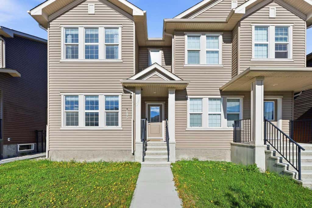 Photo of 125 Evanston Hill NW, Calgary, AB T3P 1J7 (MLS # A2320061)