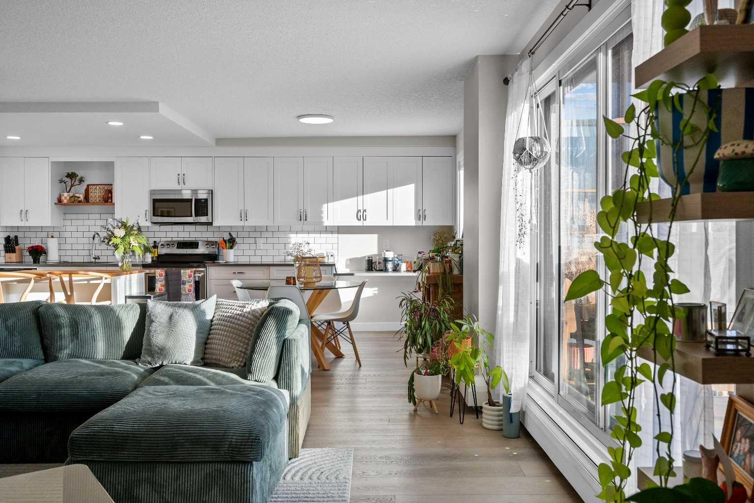 1208 14 Avenue SW 201