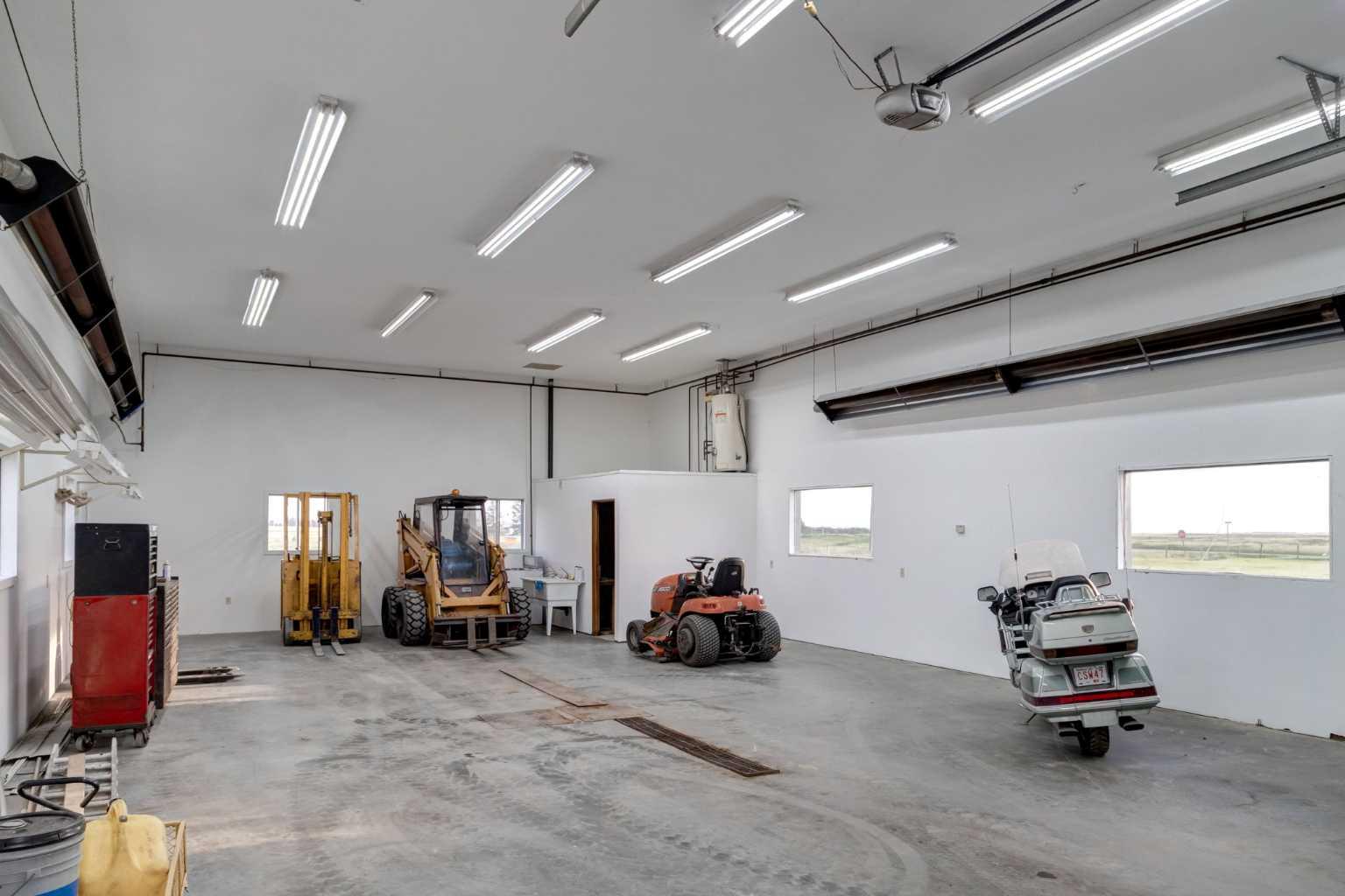 235048 Range Road 281