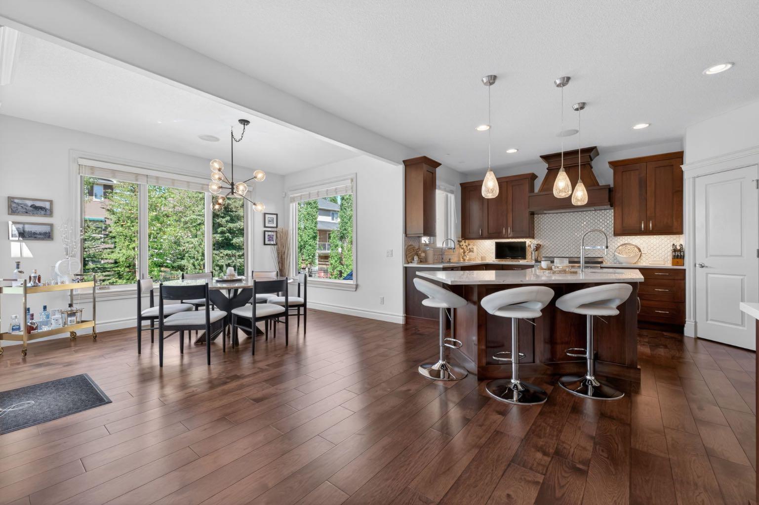 32 Aspen Meadows Manor SW