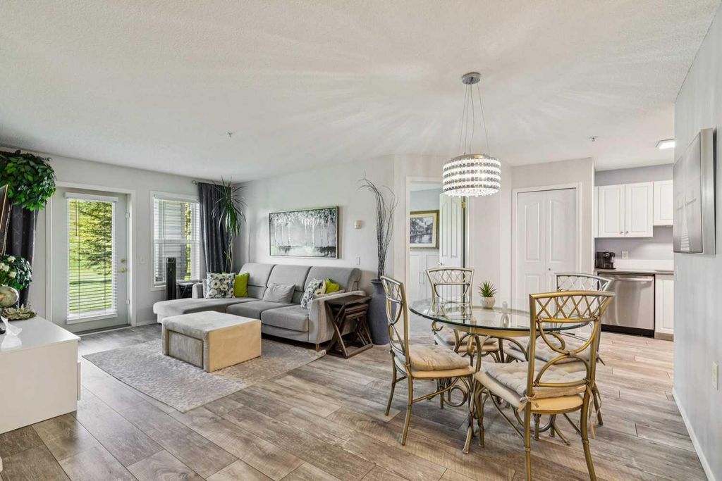 Photo of 5000 Somervale Court SW #139, Calgary, AB T2Y 4M1 (MLS # A2311875)
