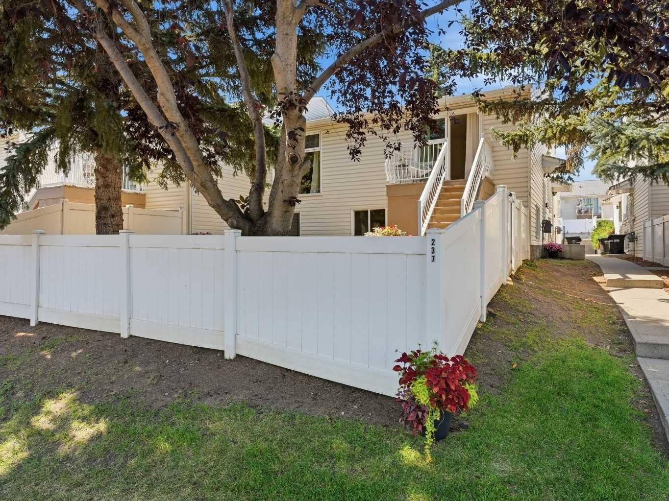 237 Sabrina Way SW