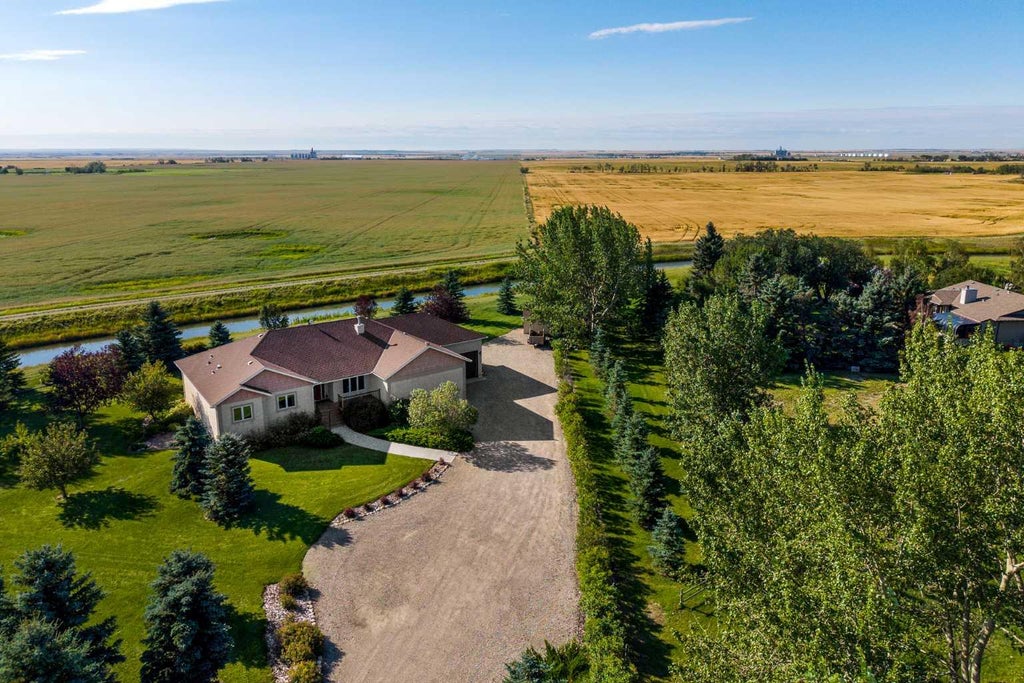 Photo of 262039 Township Road 224, Rural Wheatland County, AB T0J 0M0 (MLS # A2341415)