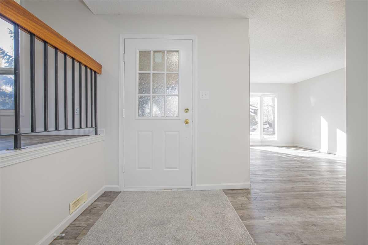 383 Woodfield Road SW