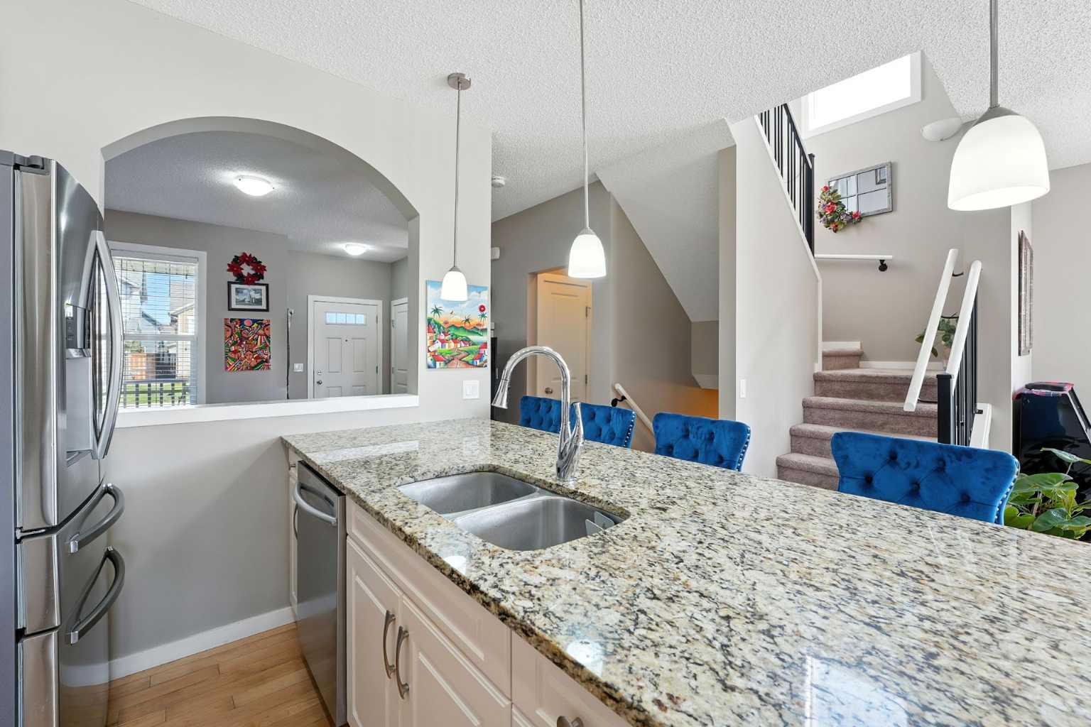 220 Legacy Crescent SE
