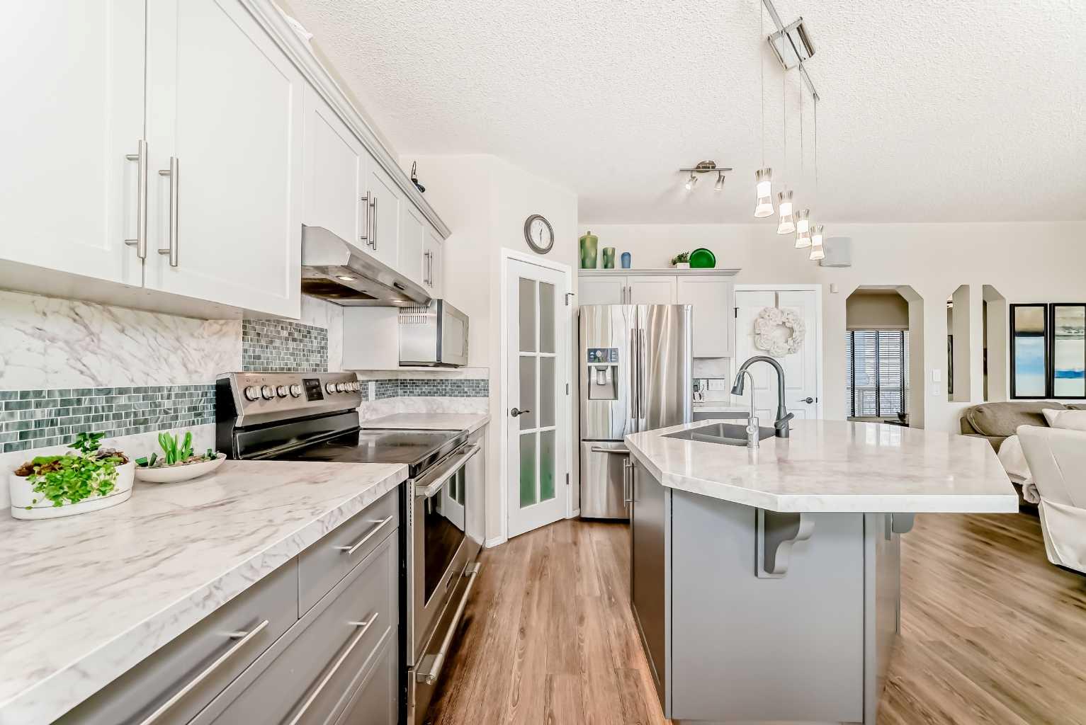 42 Somerset Circle SW