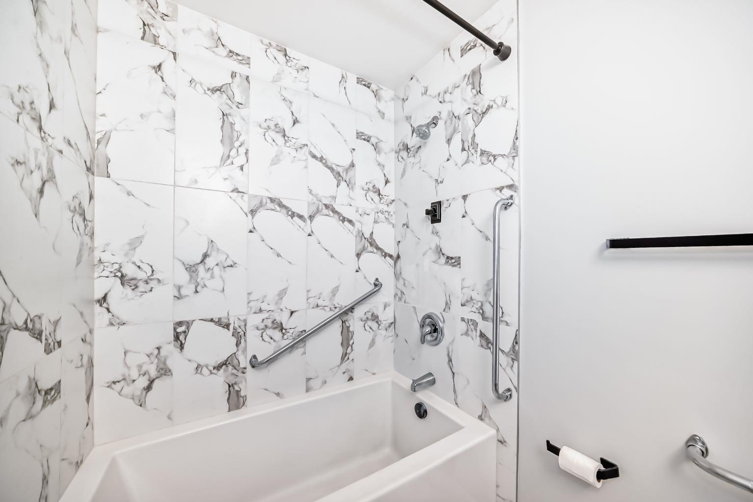 2702 17 Avenue SW 201