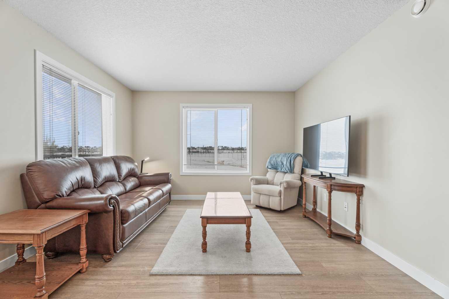 2781 Chinook Winds Drive SW 8201