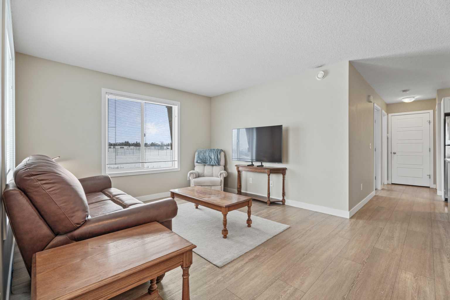 2781 Chinook Winds Drive SW 8201