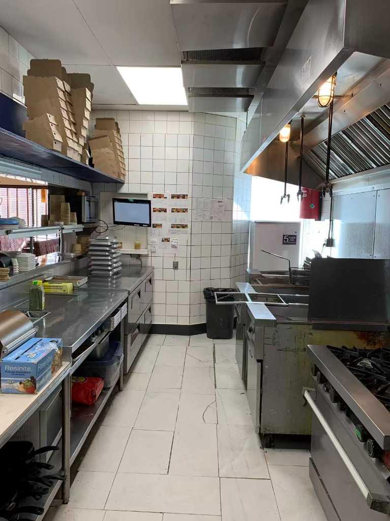 20 crowfoot Crescent NW 620