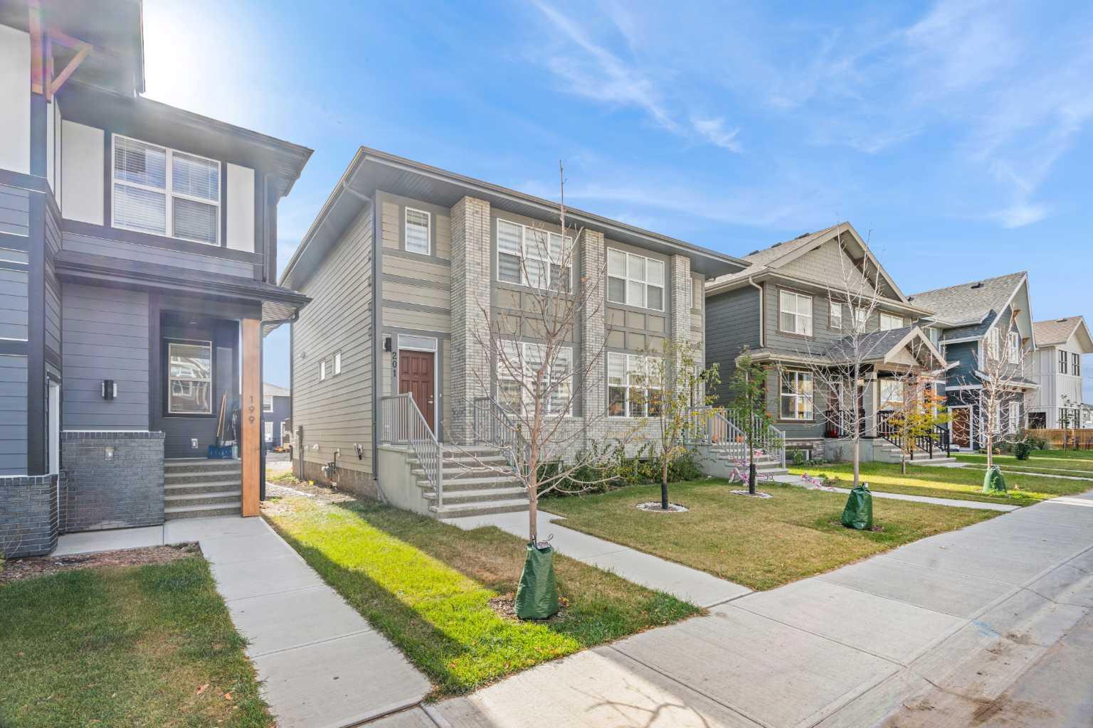 201 Magnolia Terrace SE