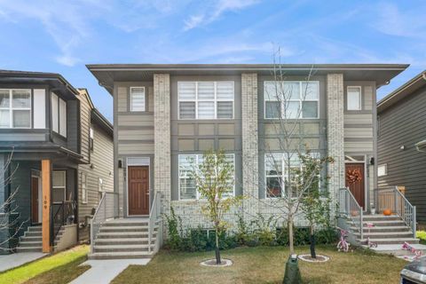 201 Magnolia Terrace SE Calgary AB T3M 3H9