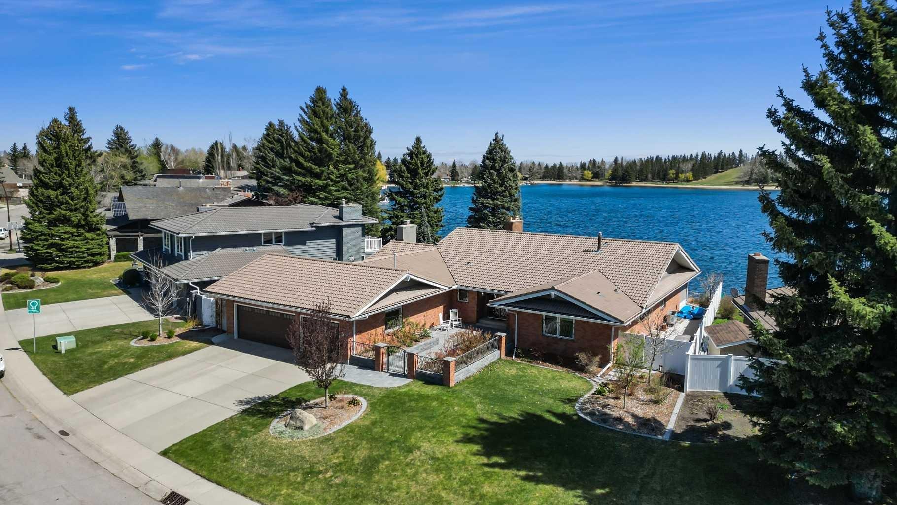 104 Midpark Crescent SE