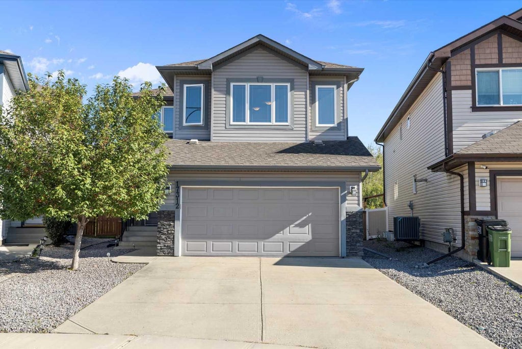 Photo of 17312 126 Street, Edmonton, AB T5X 0J9 (MLS # A2317554)