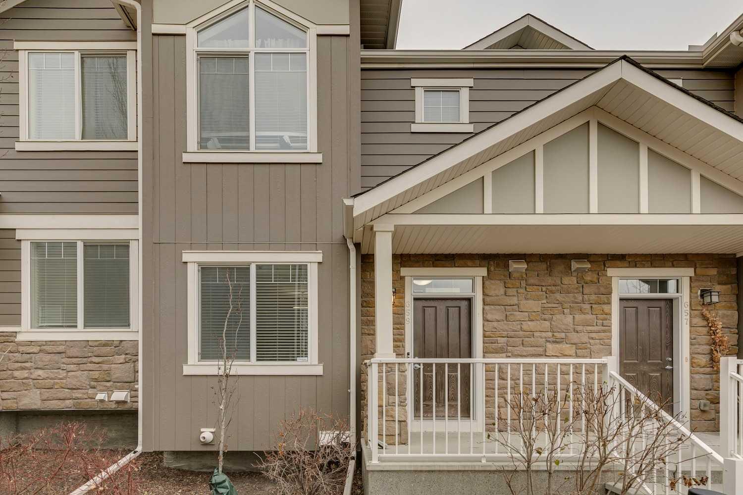 659 Evanston Manor NW