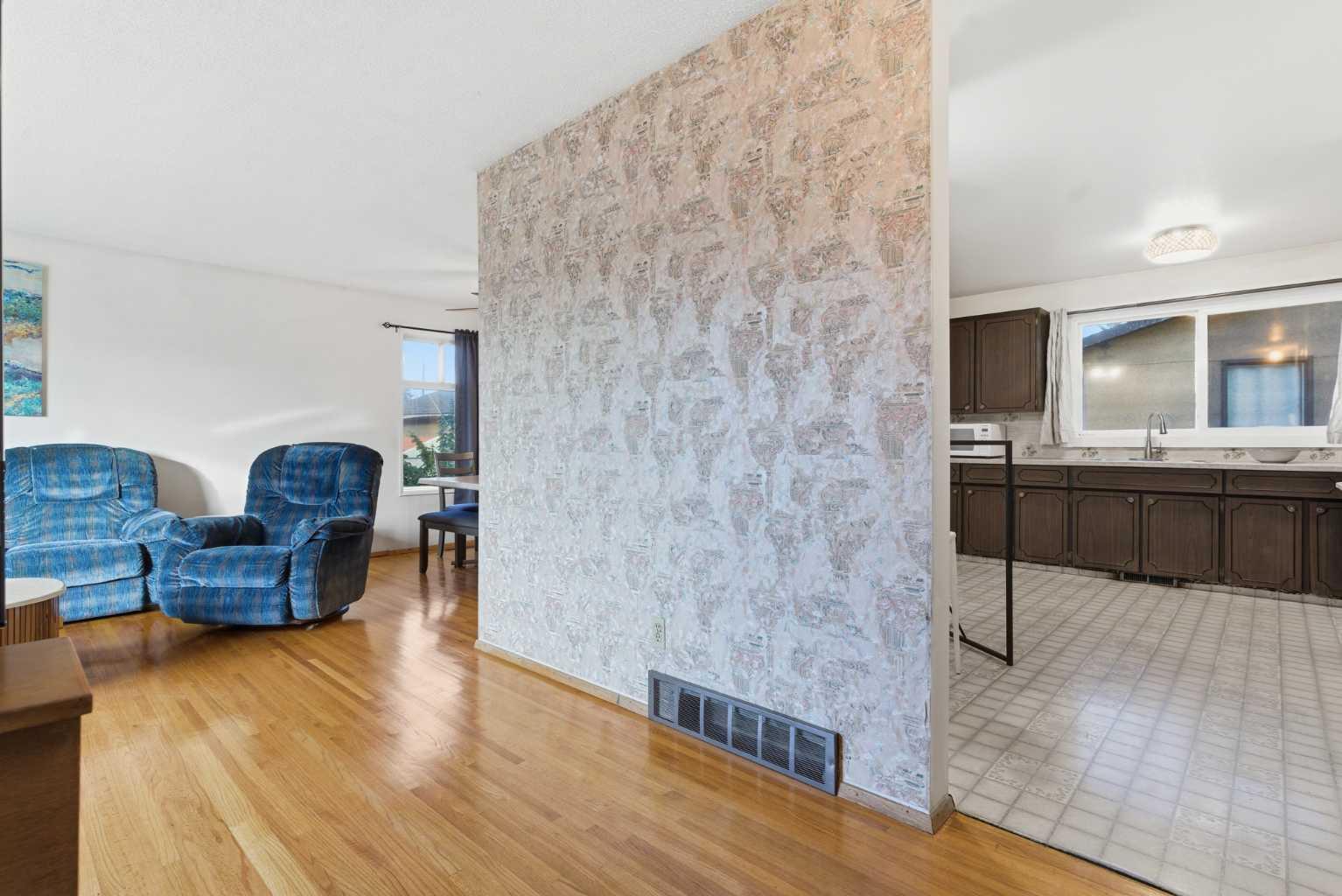 204 Martell Road NE