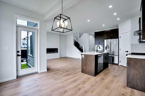 8 Corner Glen Row NE Calgary AB T3N 2L9