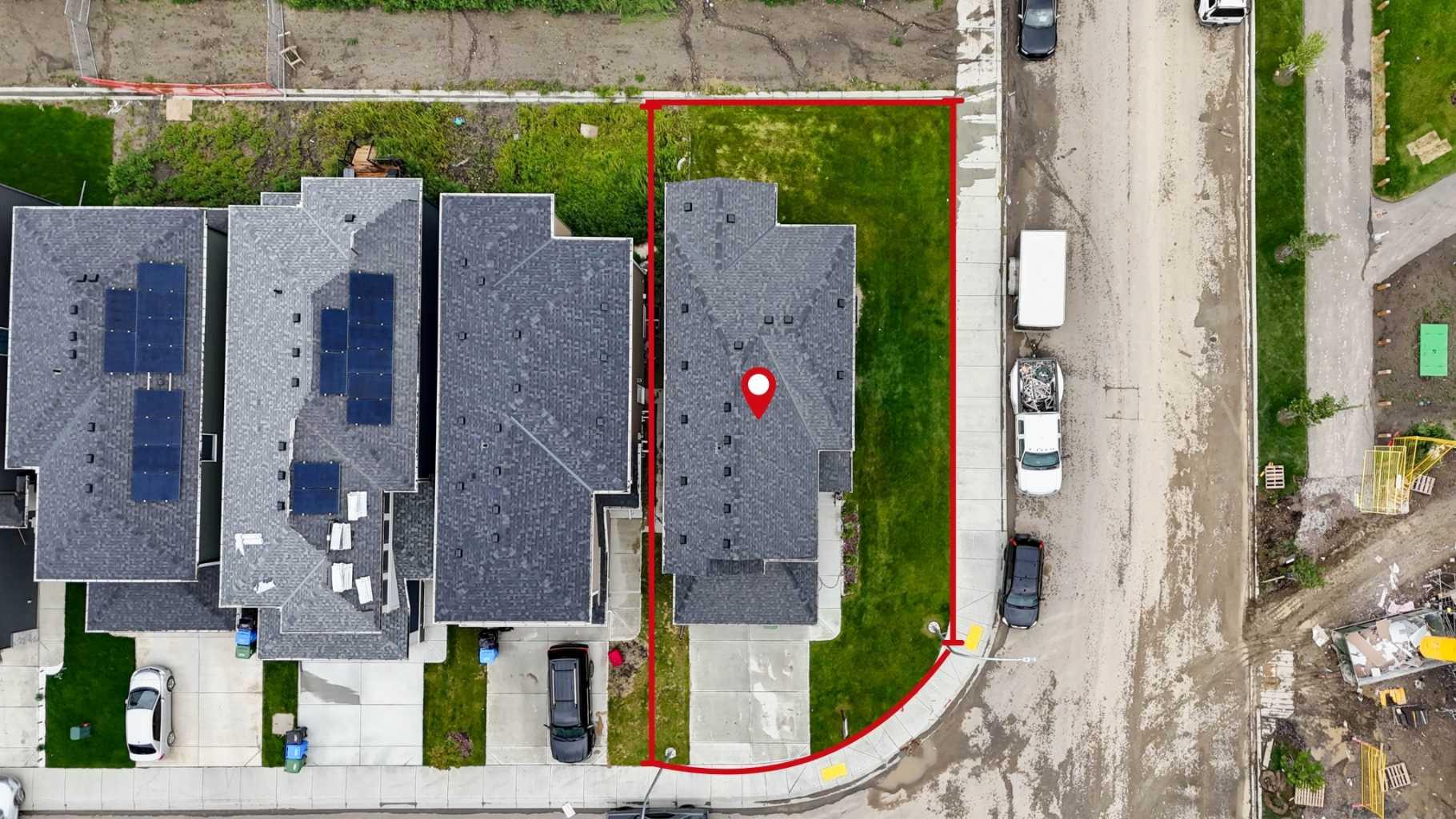 8 Corner Glen Row NE