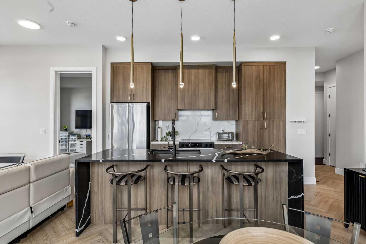 330 Dieppe Drive SW 103