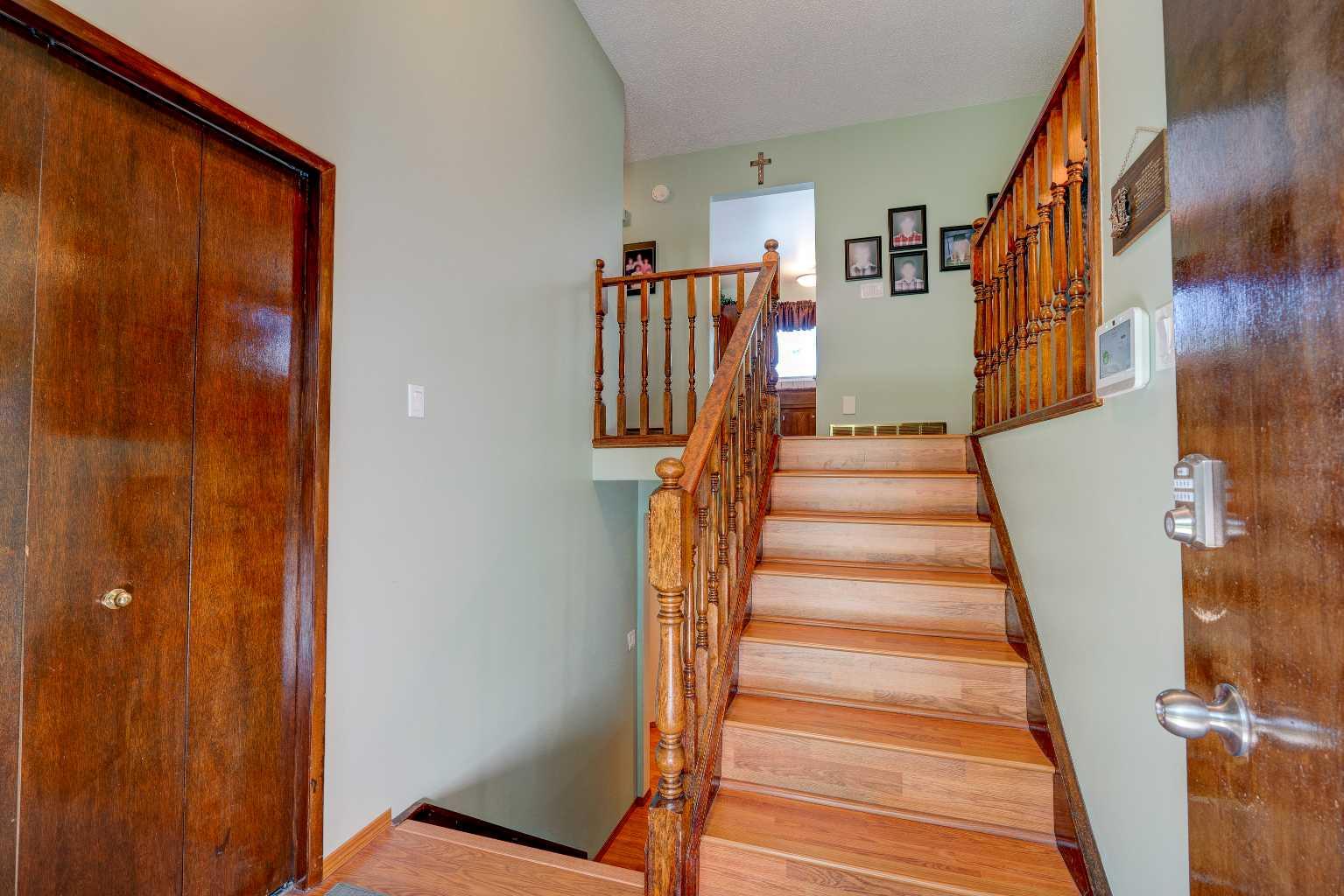 128 Dalhurst Way NW
