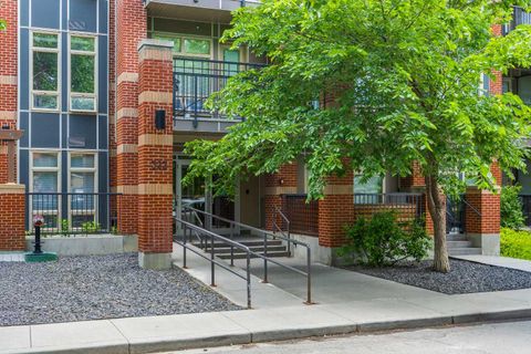 Photo of 323 20 Avenue SW #102, Calgary, AB T2S 2G5 (MLS # A2310968)