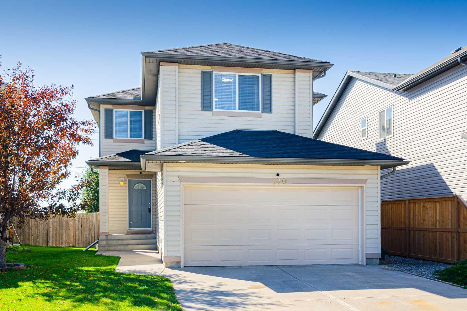 130 Somerglen Way SW