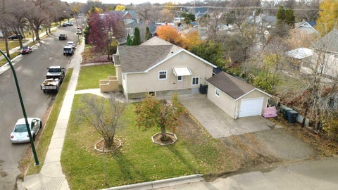 Photo of 164 5 Street SE, Medicine Hat, AB T1A 0M3 (MLS # A2354919)