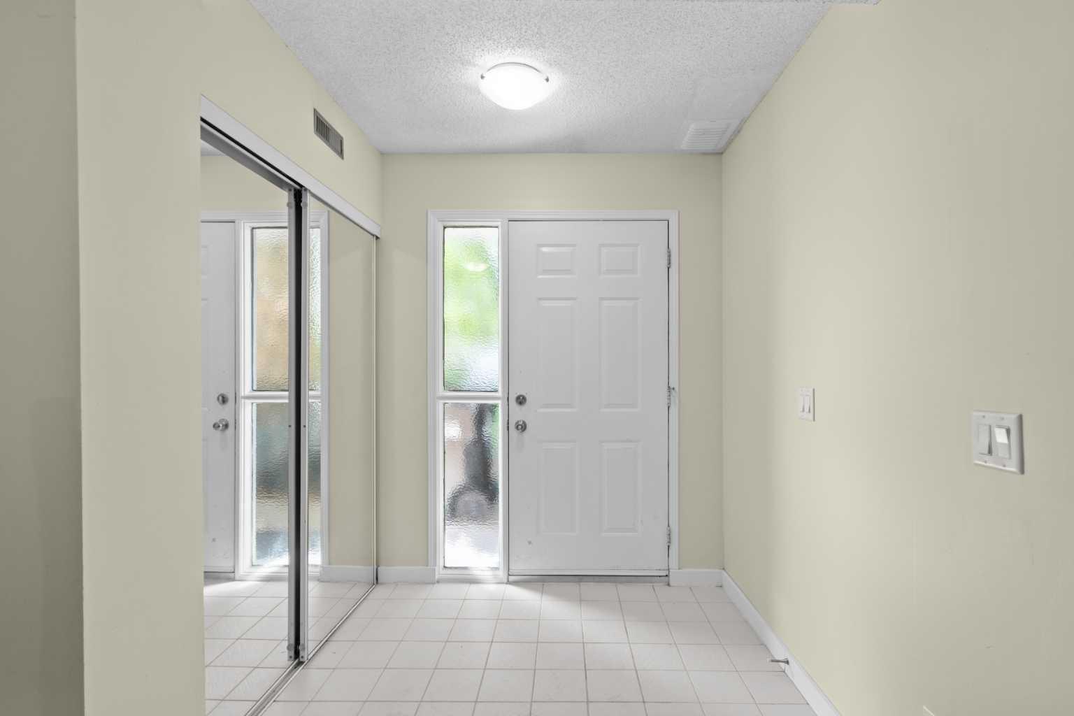 22 Coachway Gardens SW