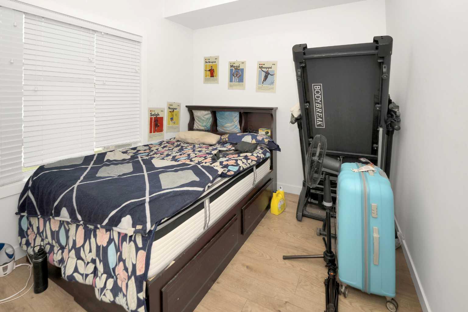 633 savanna Boulevard NE